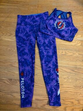 WITH Peloton Grateful Dead Reversible Leggings and Bra